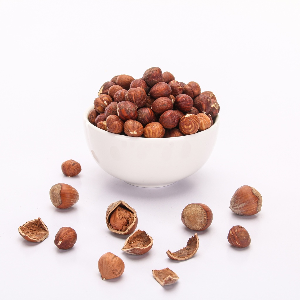 بندق مقشر نى