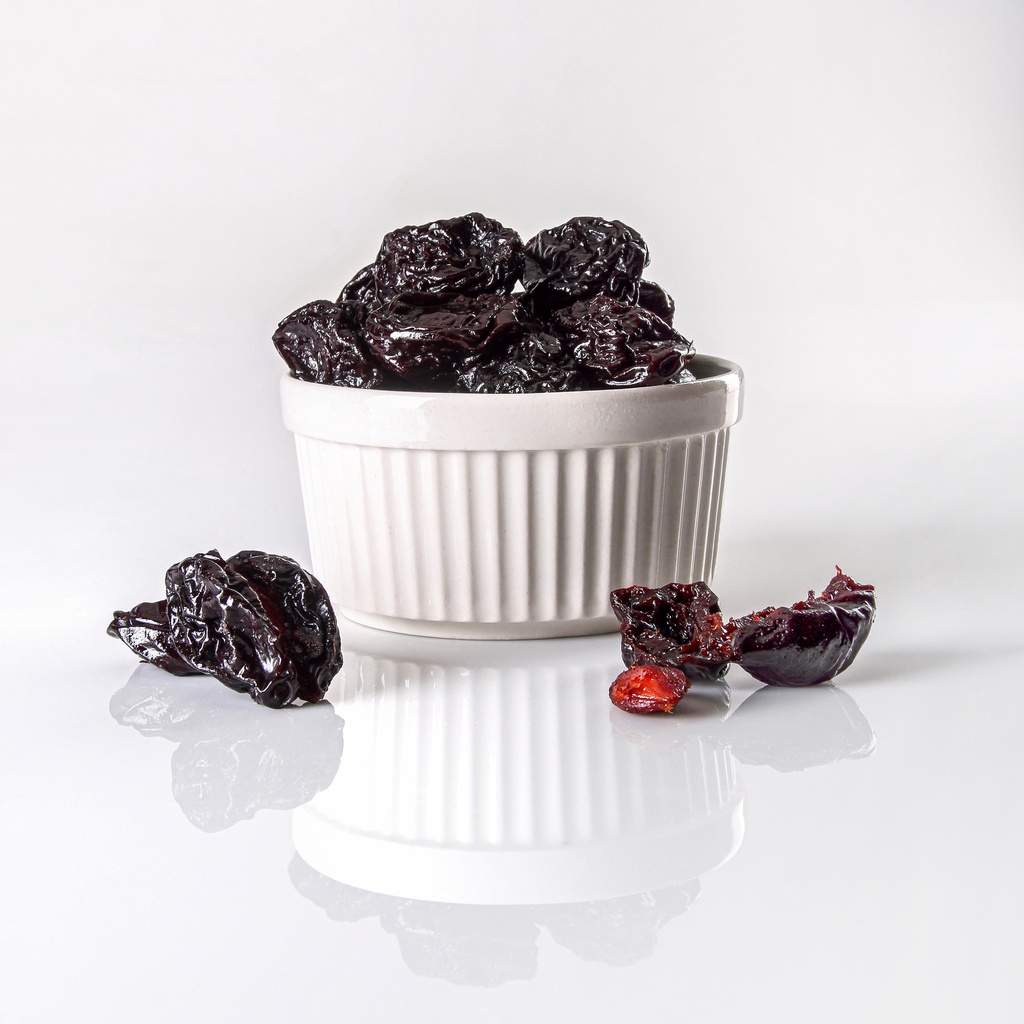 Prunes with seeds medium 