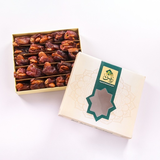 [404100] Saudi dates with almonds, 300 grams